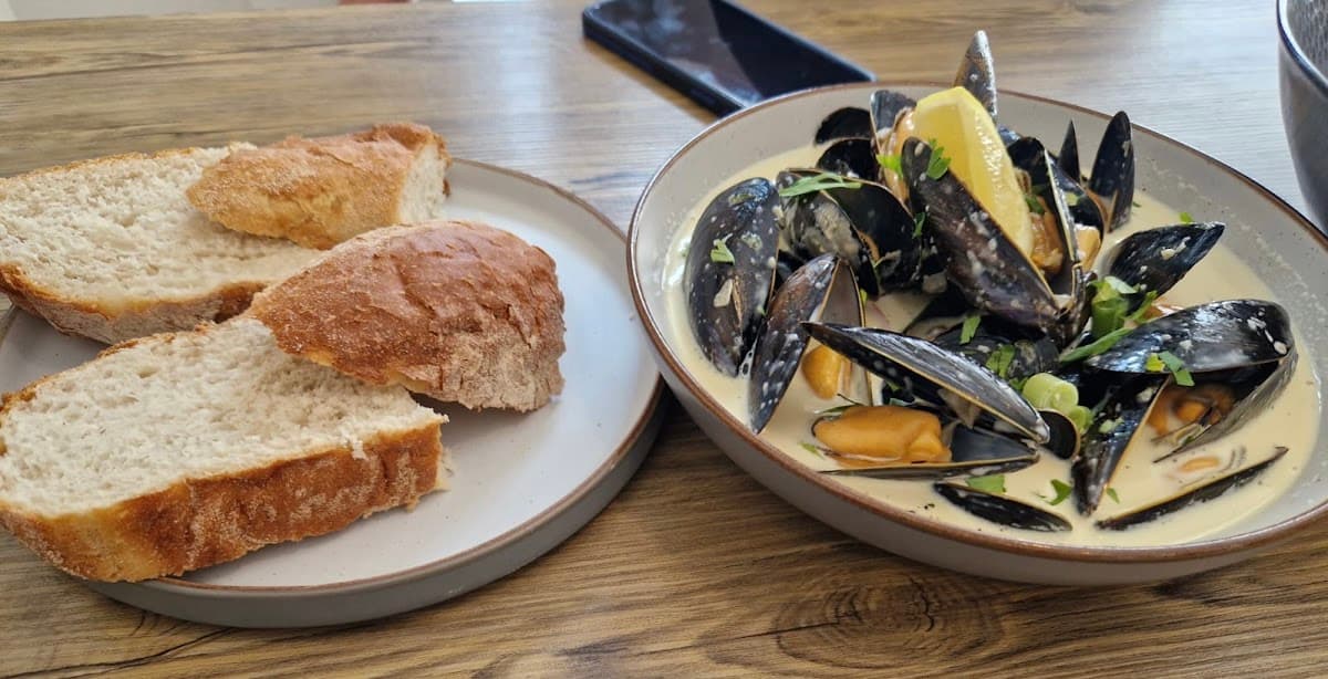 Moules and Co Newquay