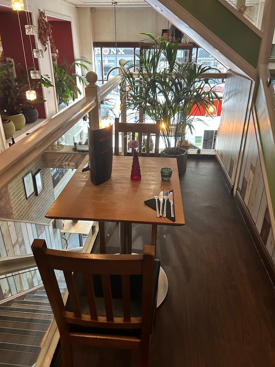 Med-one Restaurant