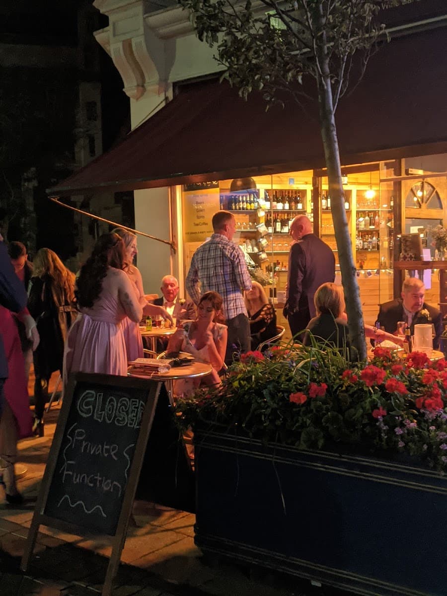 Vinoteq Jazz Bar