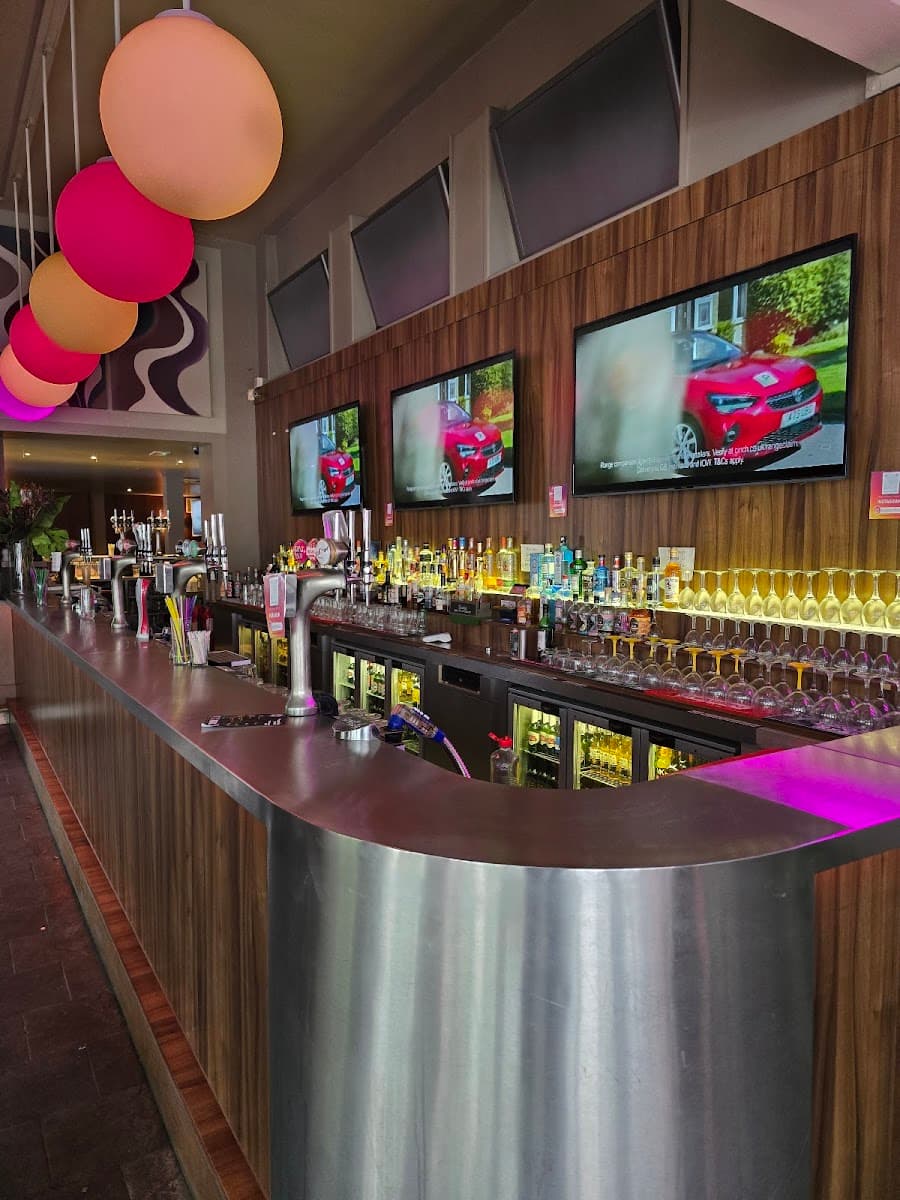 Curve Bar Ipswich