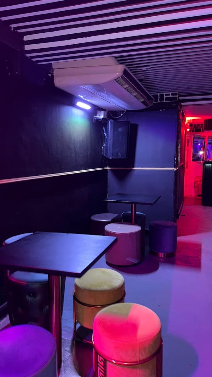 Club No.8