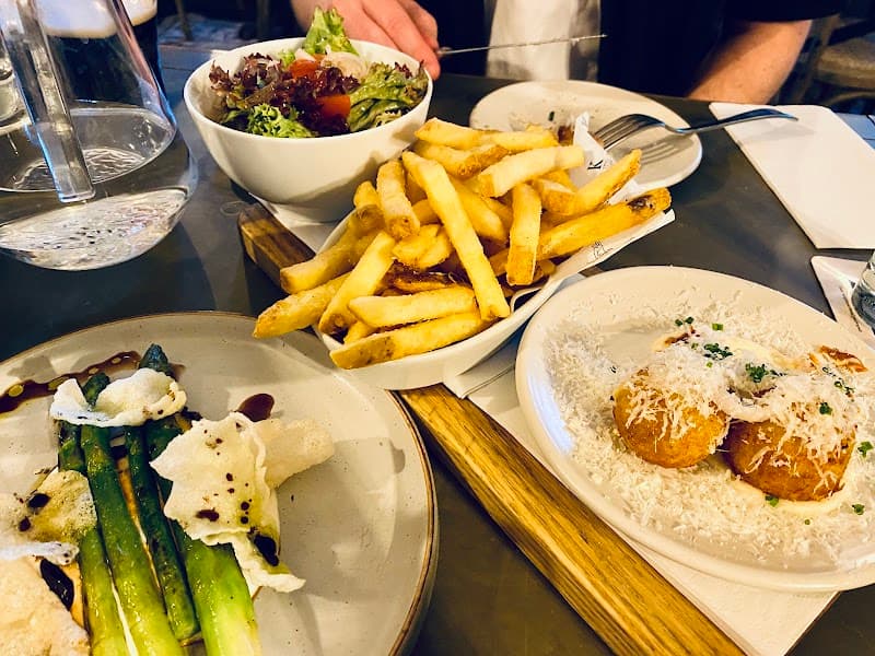 Kite at The Red Hart