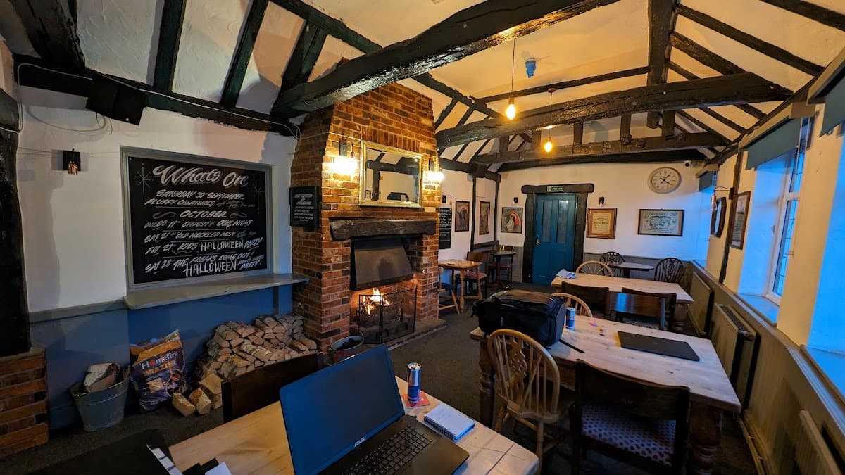 The Lattice Barn Pub