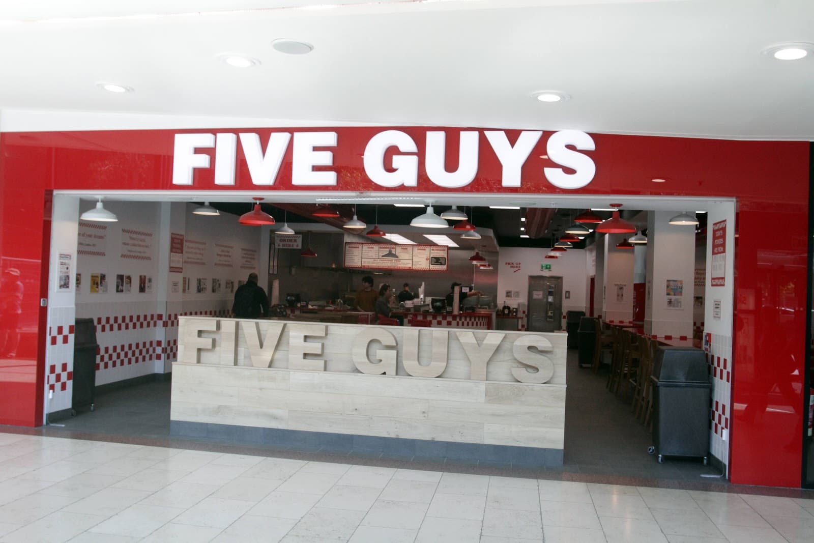Five Guys Burgers and Fries Dundee