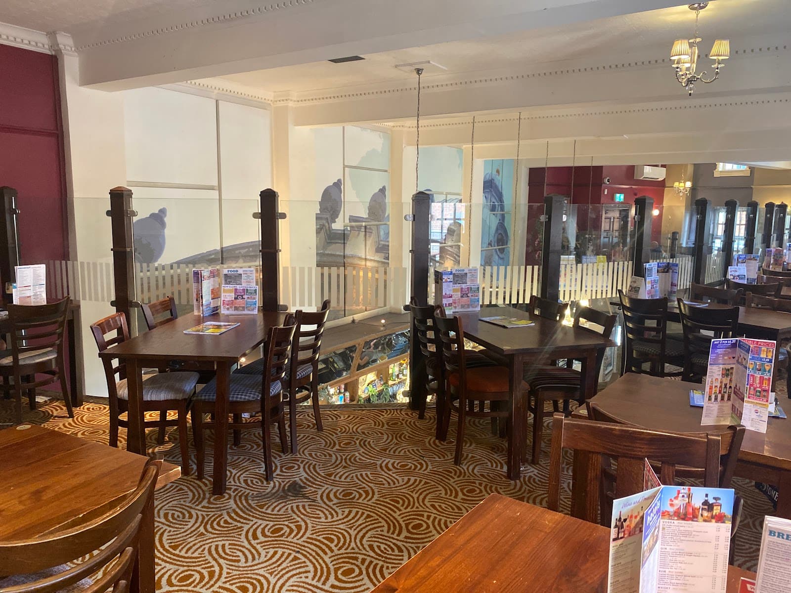 The Four Candles - JD Wetherspoon