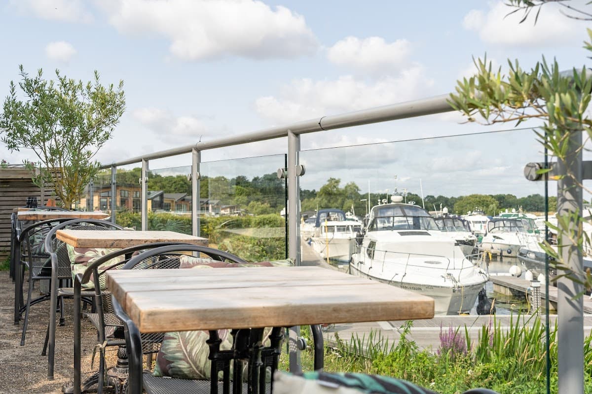 GOGOS Waterfront Restaurant