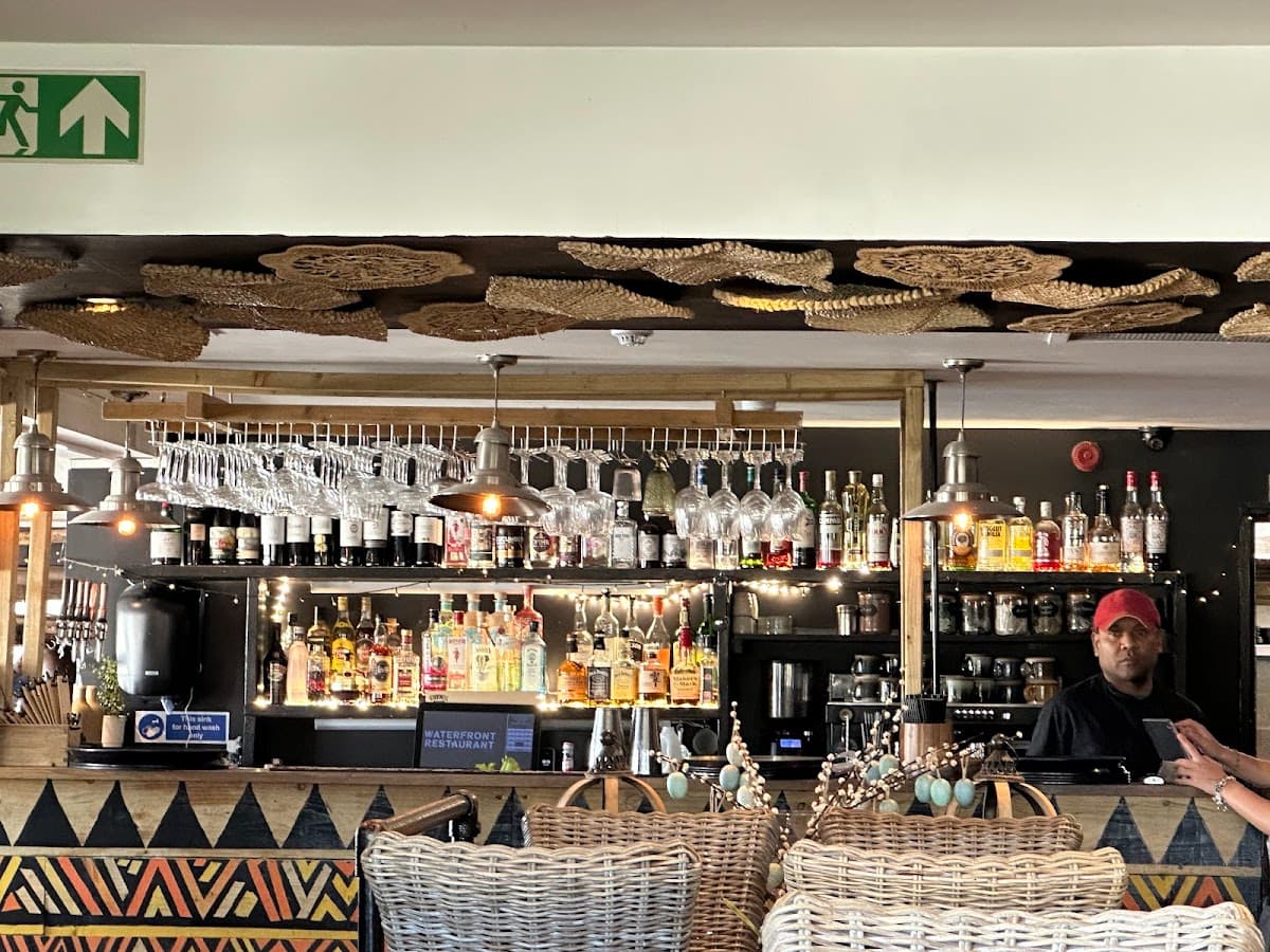 GOGOS Waterfront Restaurant