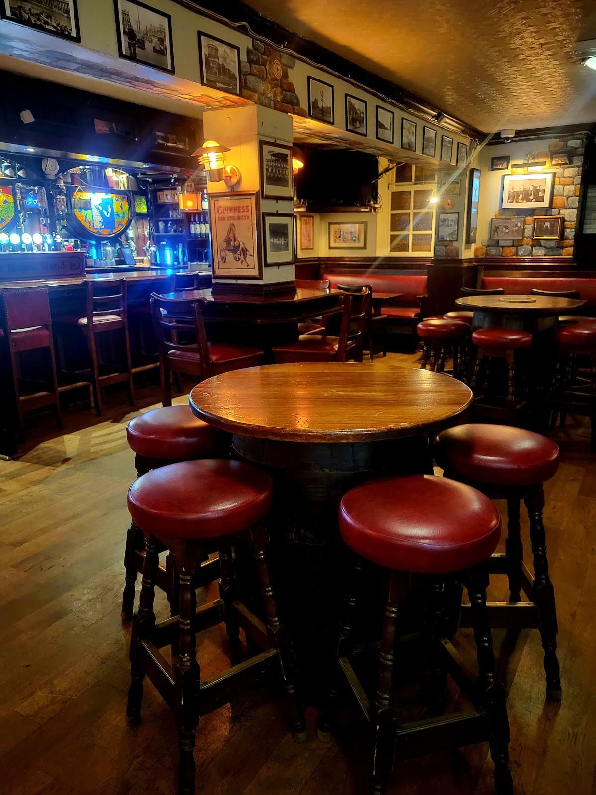 Phil Ryan's Hogan Stand