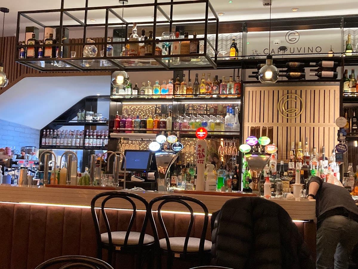 Cappuvino Bar and Restaurant