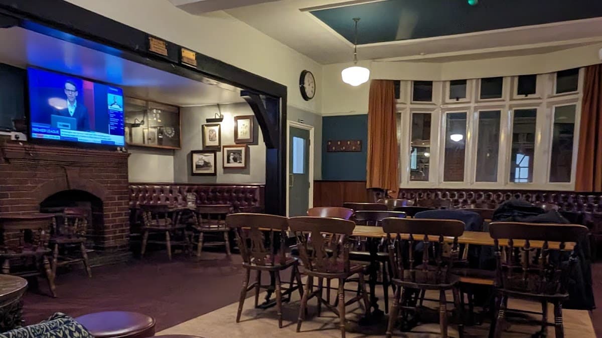 Gunmakers Arms