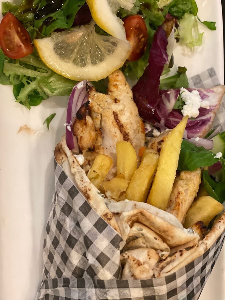 Oscar's Wine Bar & Bistro