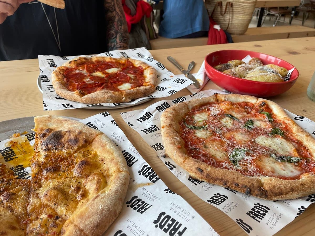 Fred's Pizzeria & Brewbar
