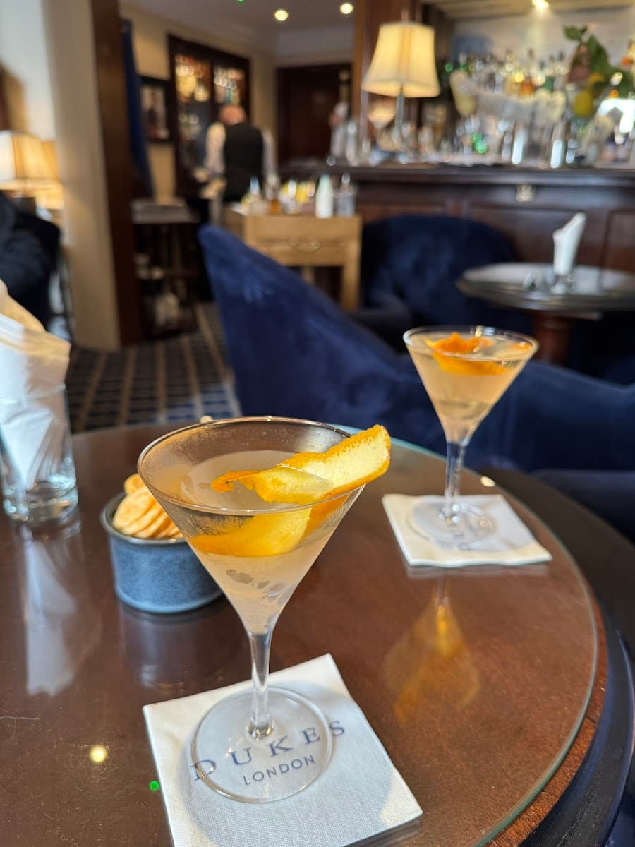 DUKES Bar