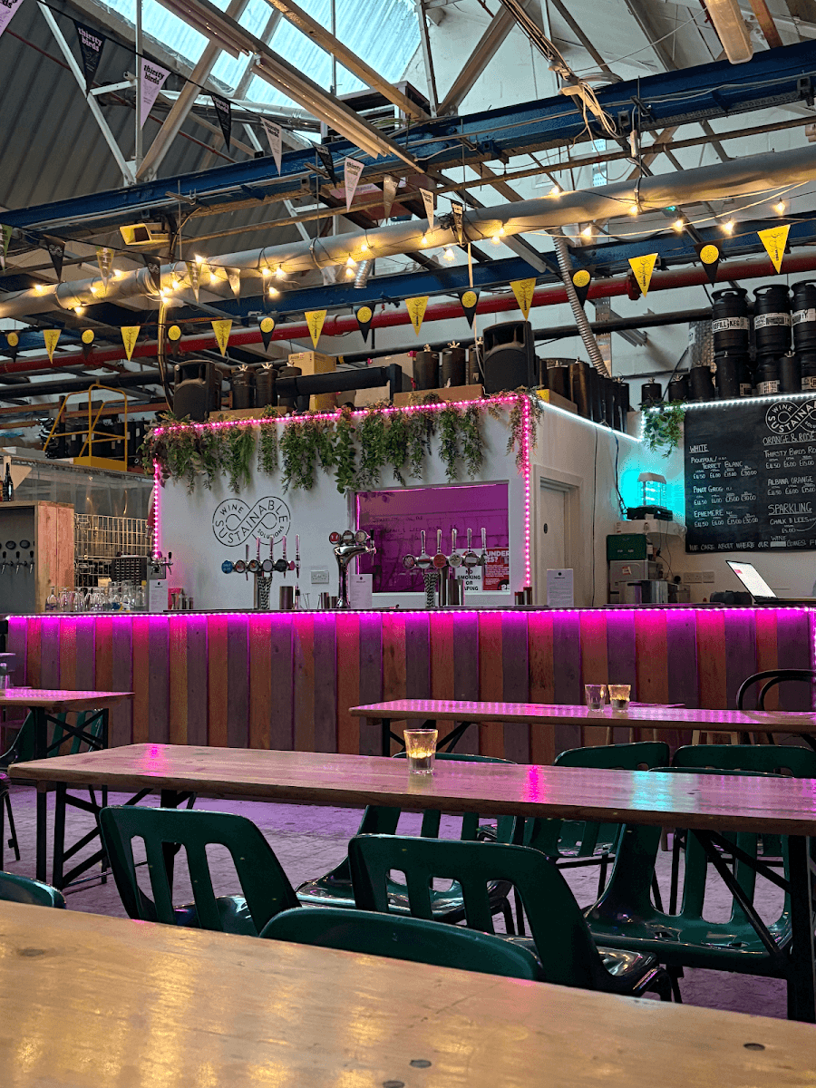 Borough Wines E17 Taproom