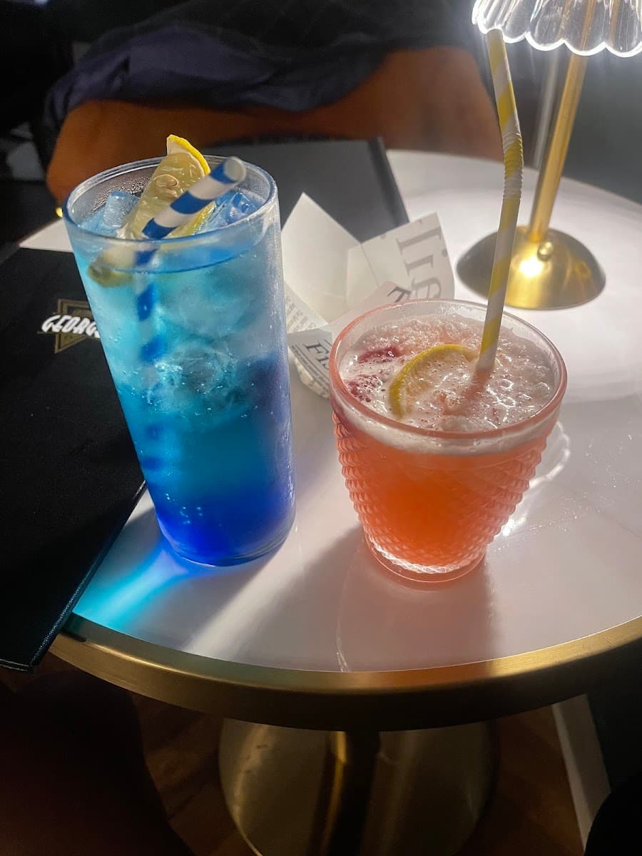 George's Bar