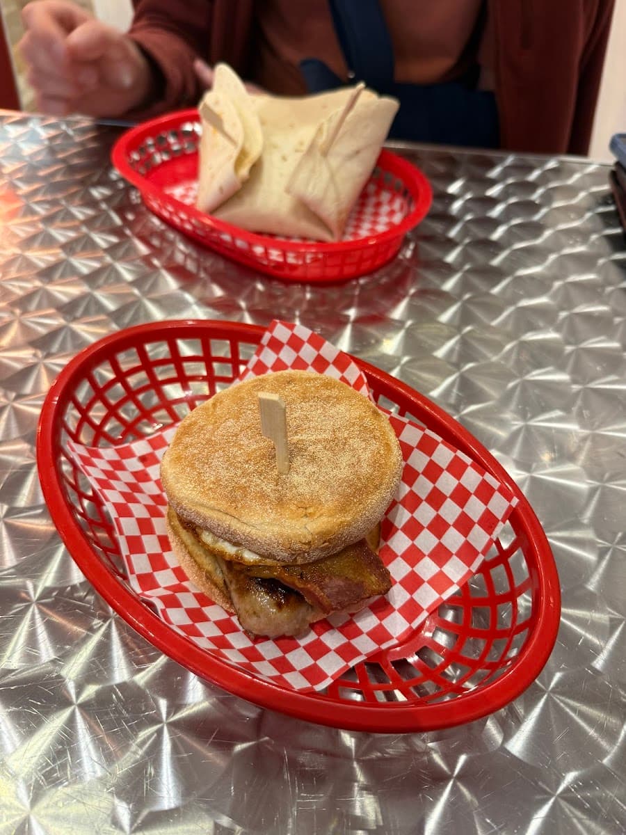 Ruck n Roll Diner