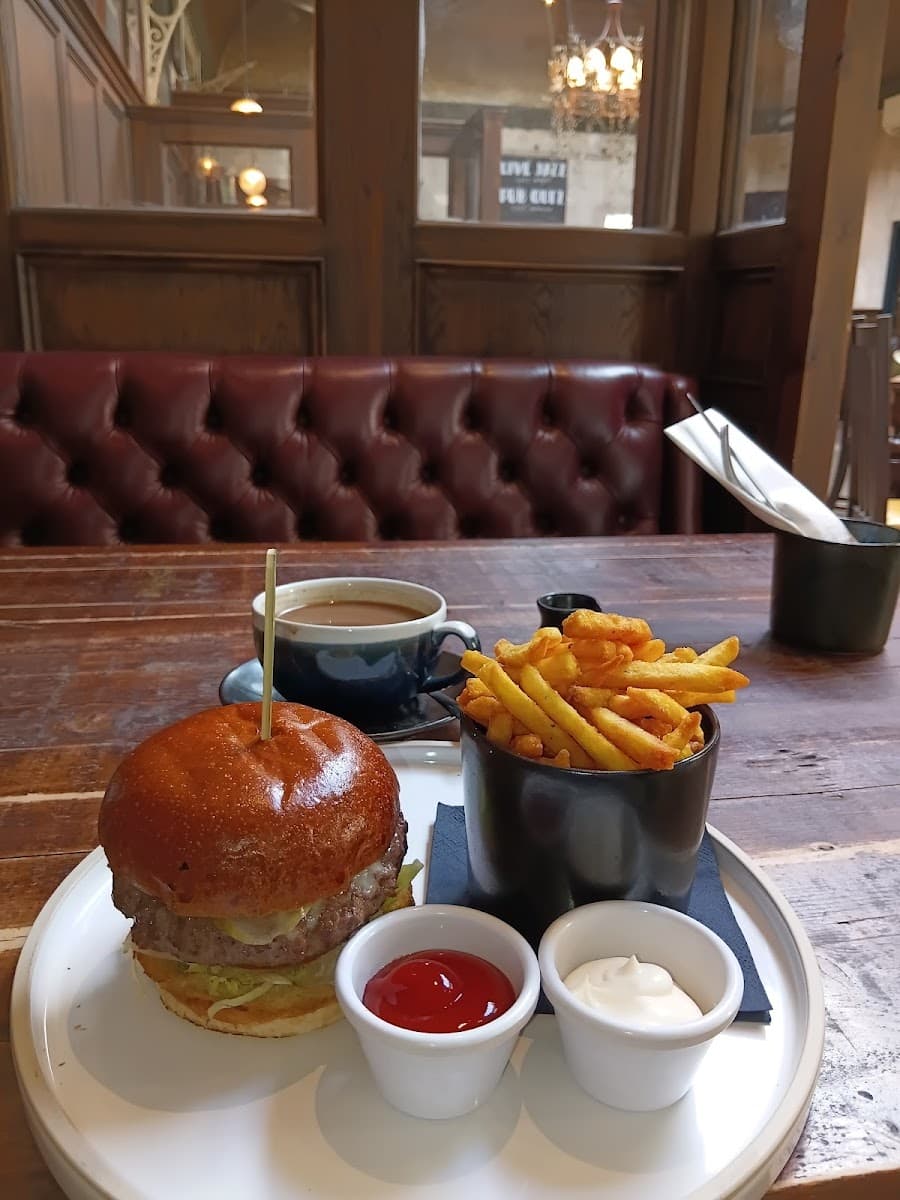 Bull & Gate