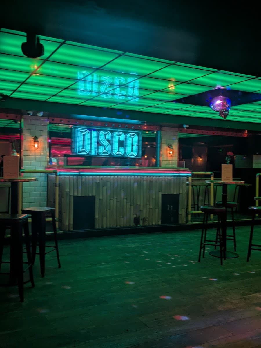 Simmons Bar | Leicester Square