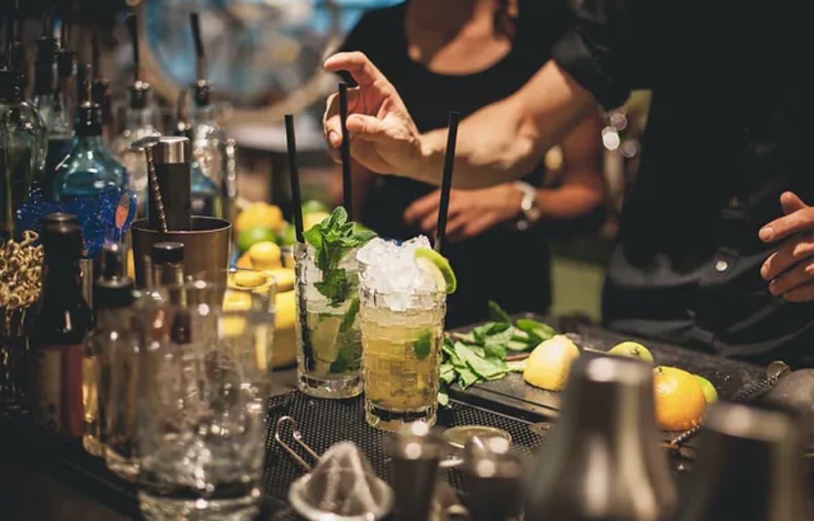 Enigma Stock Exchange Bar