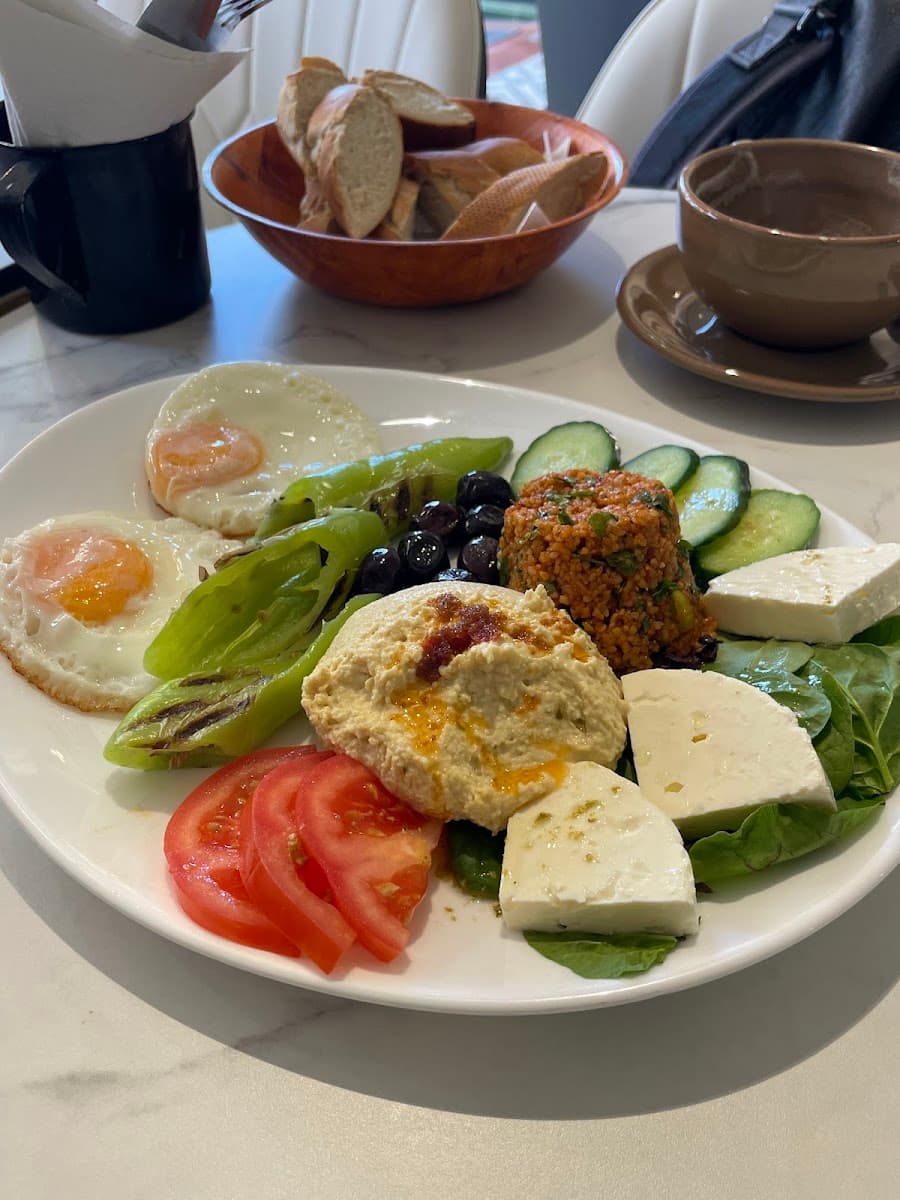 Cafe Bread & Butter