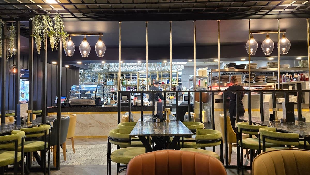 Envy | Eatery & Lounge