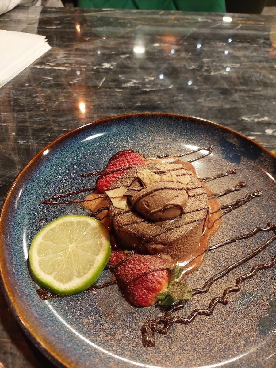 Envy | Eatery & Lounge