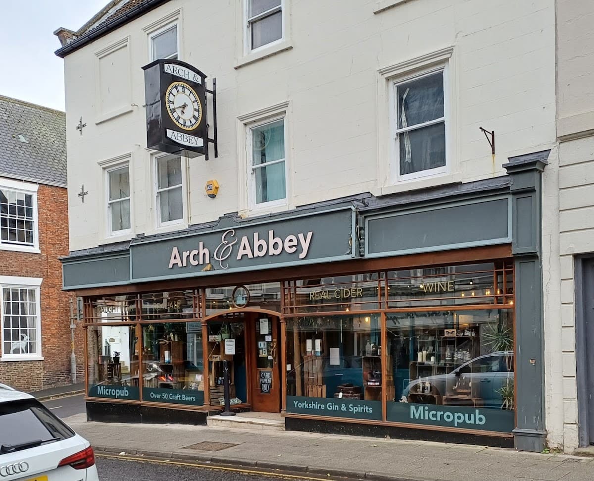 Arch & Abbey