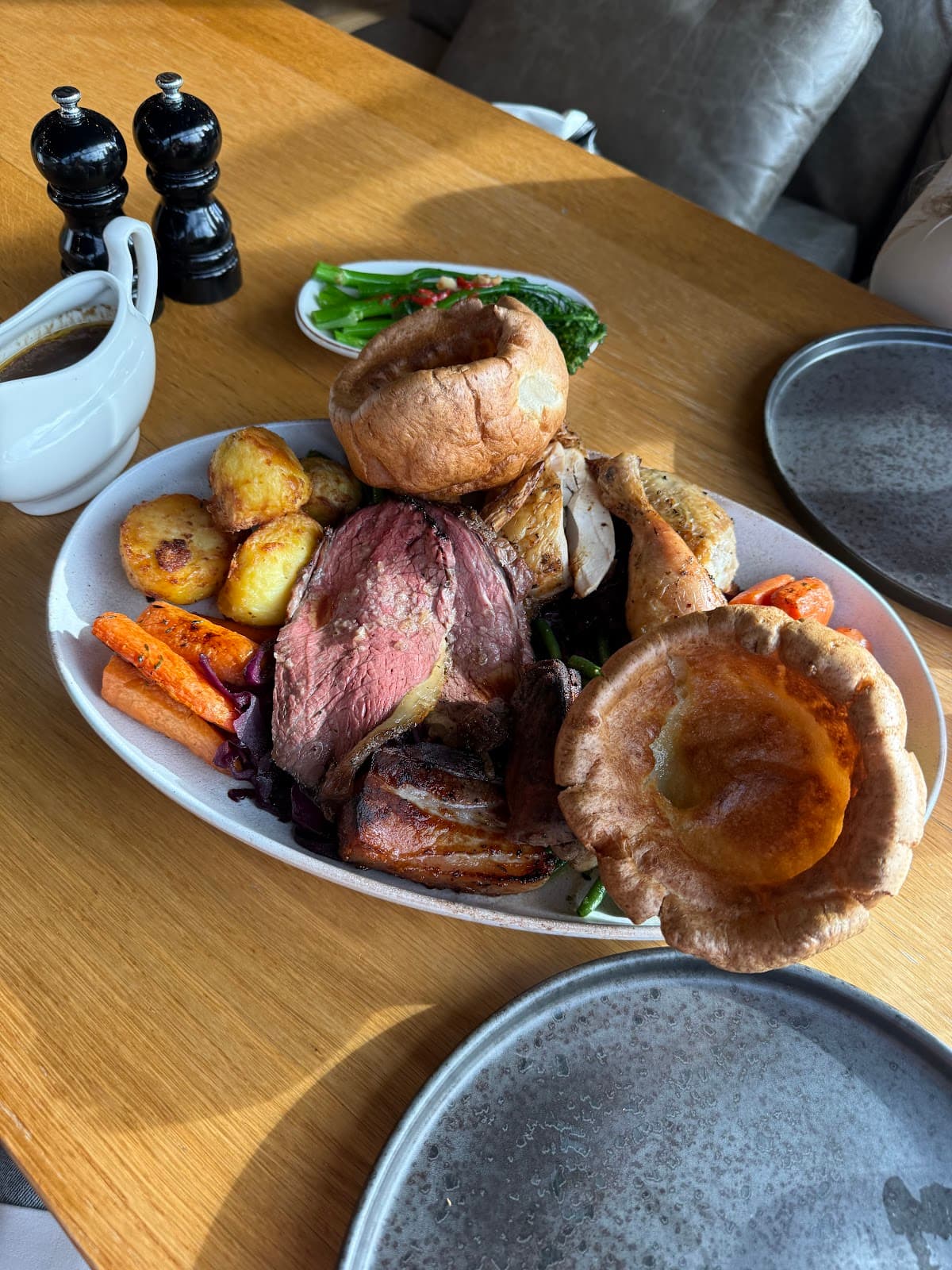 Bank Restaurant Bar & Grill