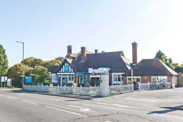 The Iford Bridge