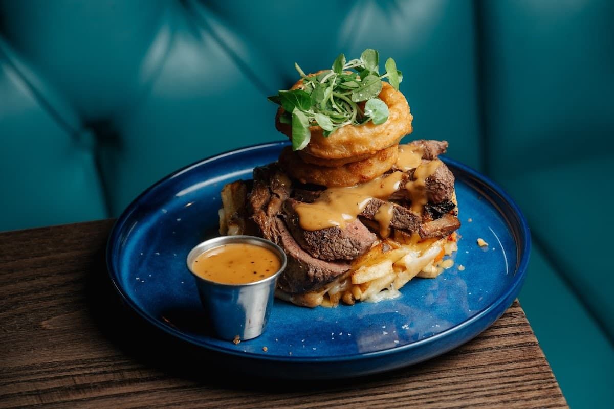 Manahatta Greek Street