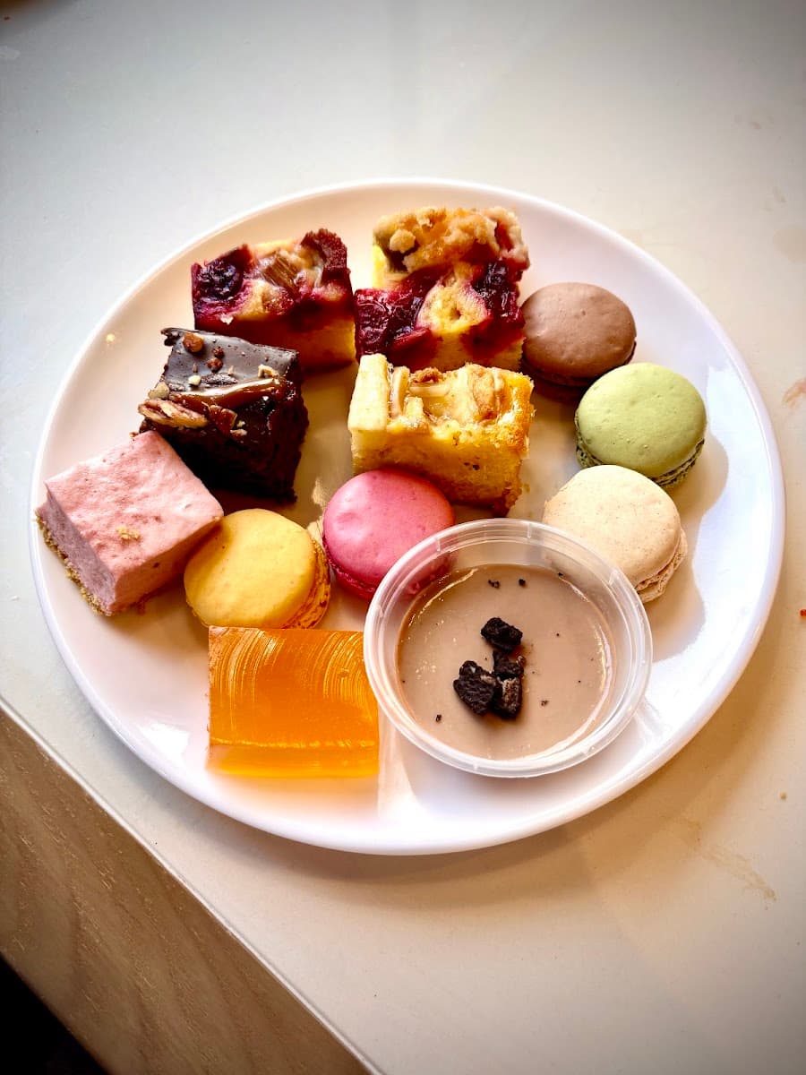 Home World Buffet