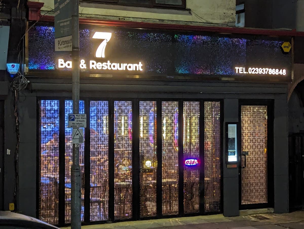 7 Bar and Restaurant