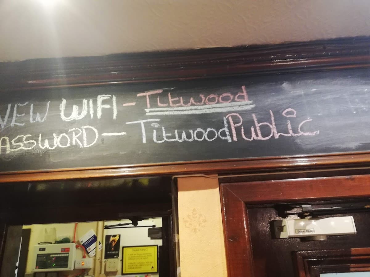 Titwood Bar