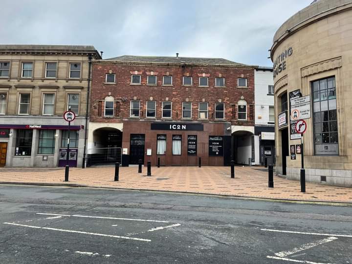 Icon Wakefield