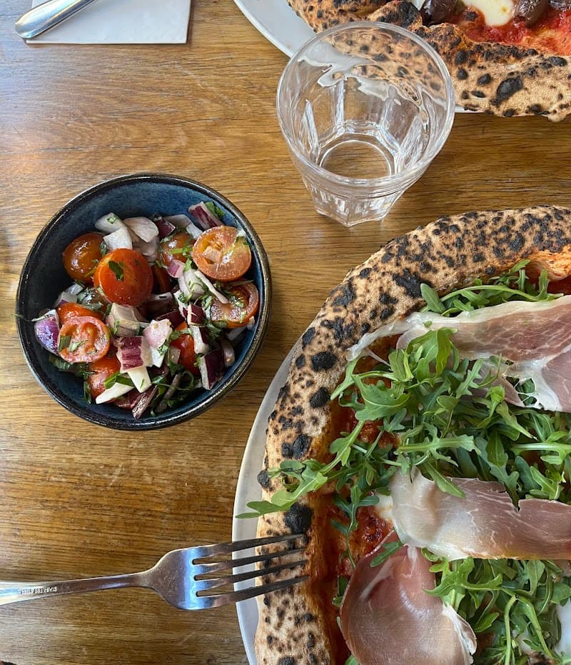 Double Zero Neapolitan Pizza