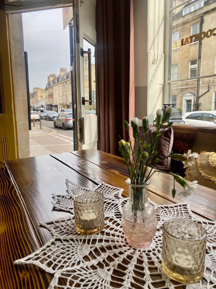 William’s Table Pub & Kitchen