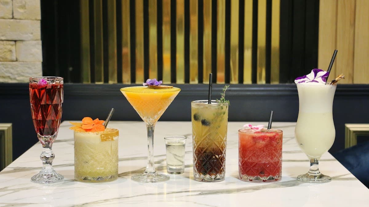 Damak Lounge & Grill