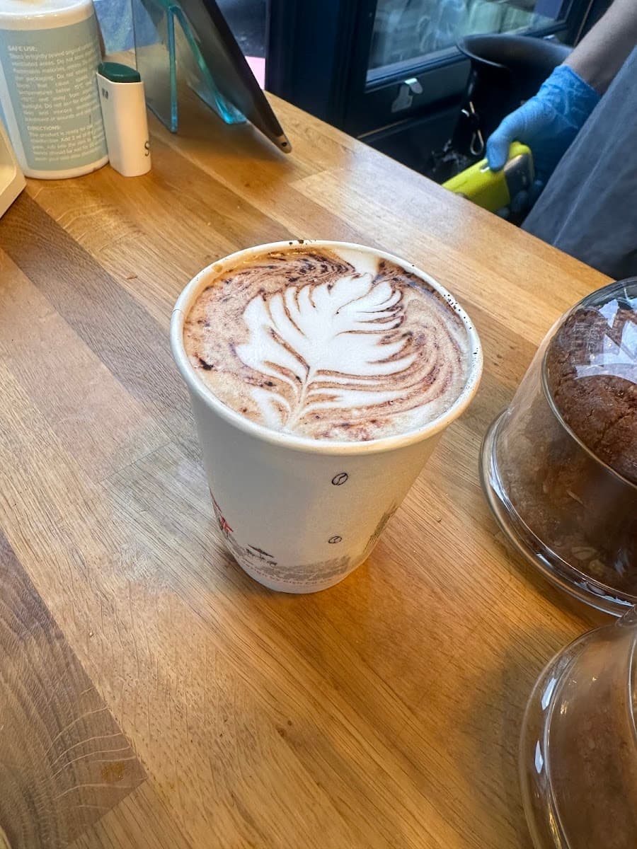 Creamor Cafe
