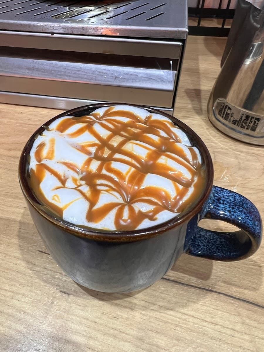 M&M Cafe Bistro