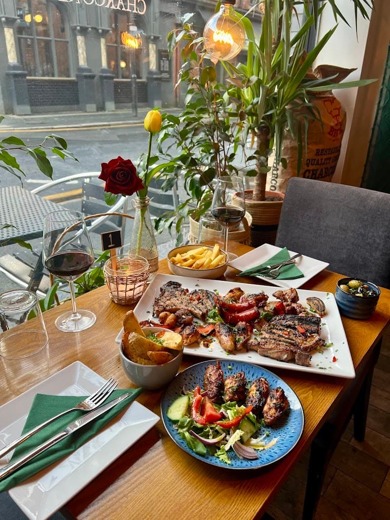 PUPA Restaurant & Bar