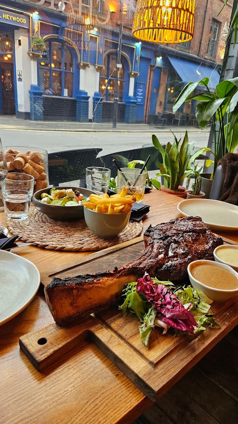 PUPA Restaurant & Bar