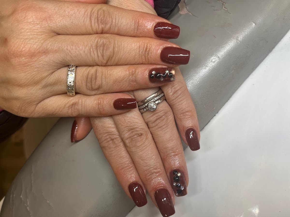 The Nail Lounge - Prestwich