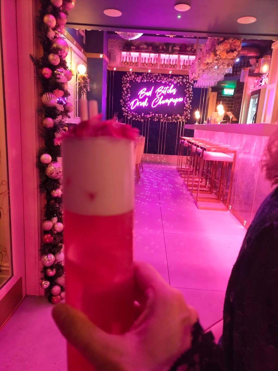 Le Fleur Bar