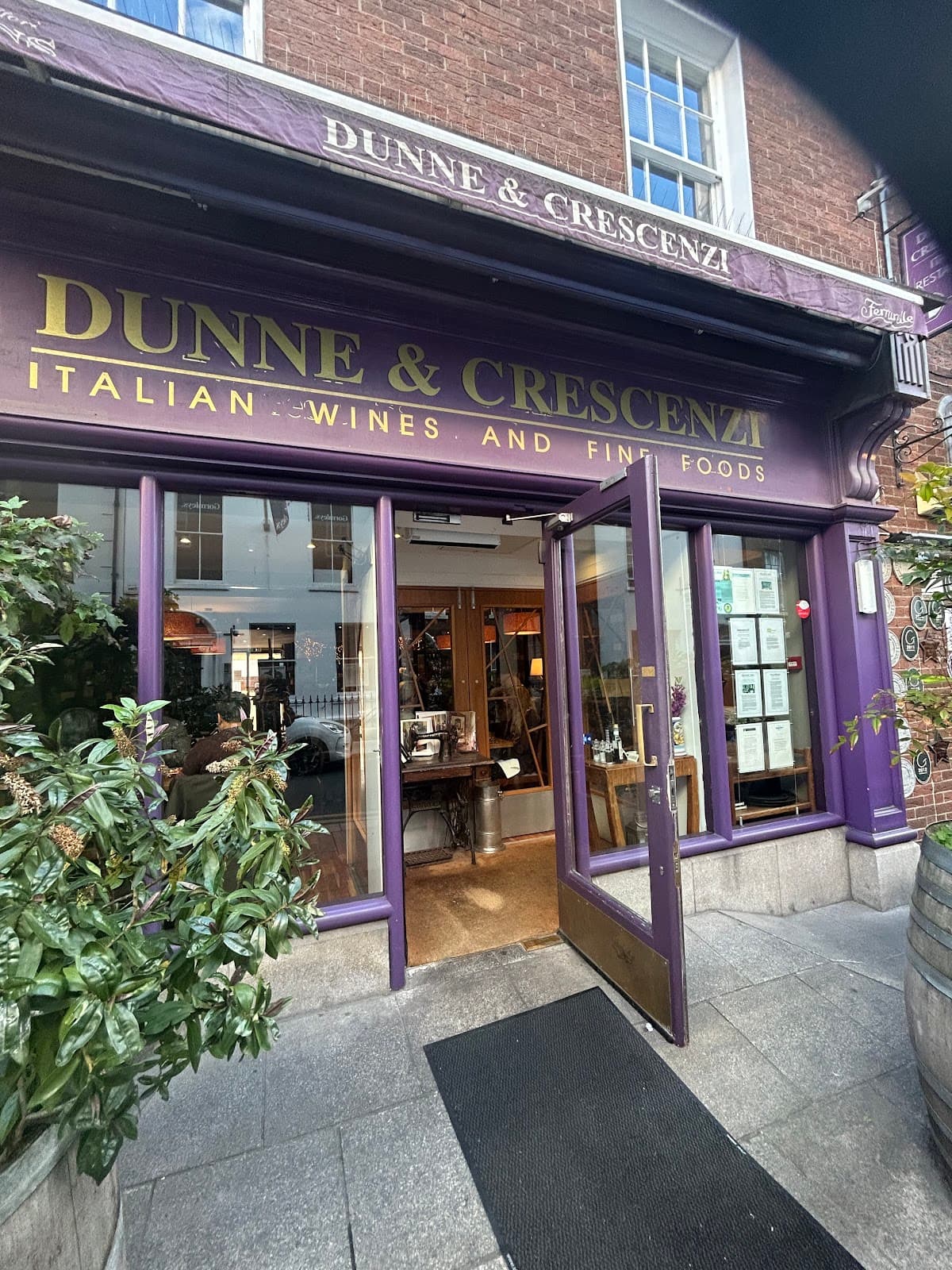 Dunne and Crescenzi