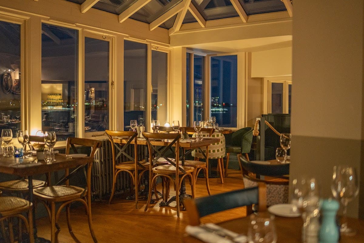The Still & West, Old Portsmouth