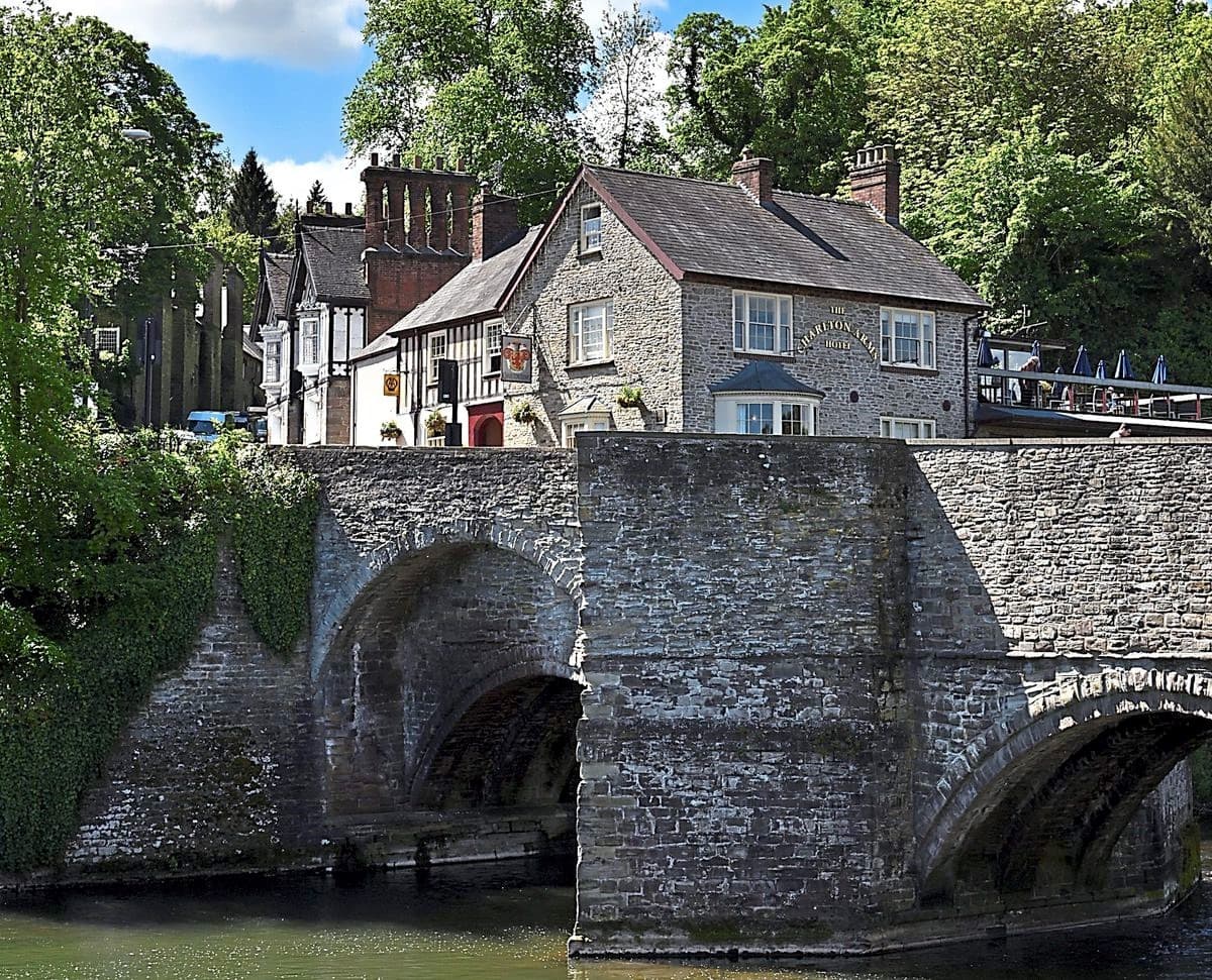Charlton Arms Hotel