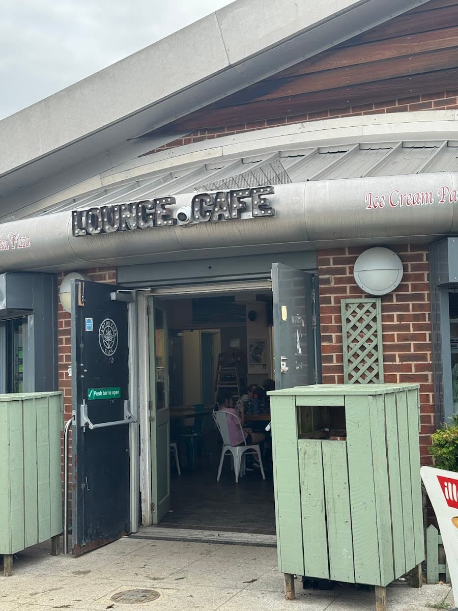 Lloyd Park Lounge Café