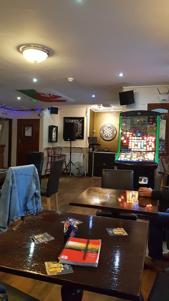 The hole in the wall