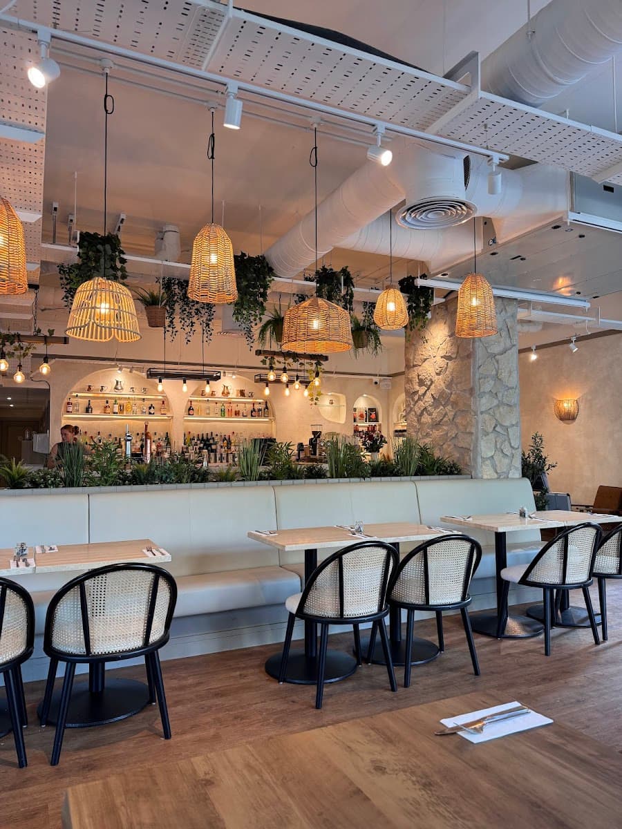 longa restaurant