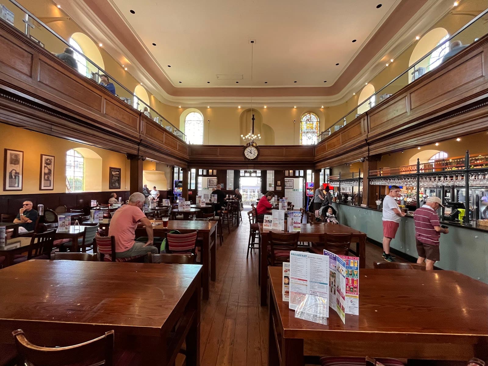 George's Meeting House - JD Wetherspoon